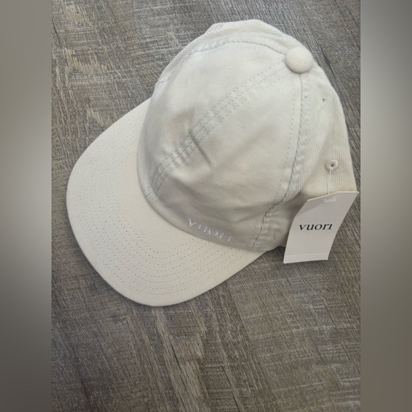 Vuori Hat NWT corduroy color bone - Picture 2 of 7